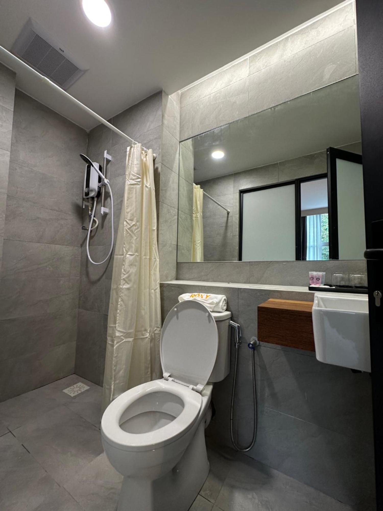 Roxy Hotel Aiman 古晋 外观 照片